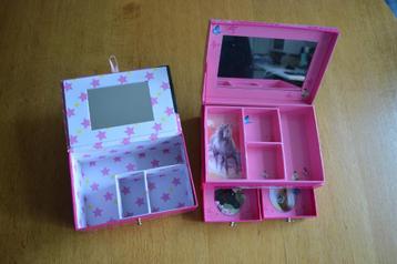Paarden bewaardoosjes 2x ( miss Melody ) beschikbaar voor biedingen