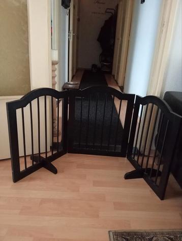 Hondenrekje *Zo goed als nieuw* beschikbaar voor biedingen