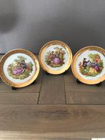 Drie antieke porseleinenen wandbordjes, Ophalen of Verzenden