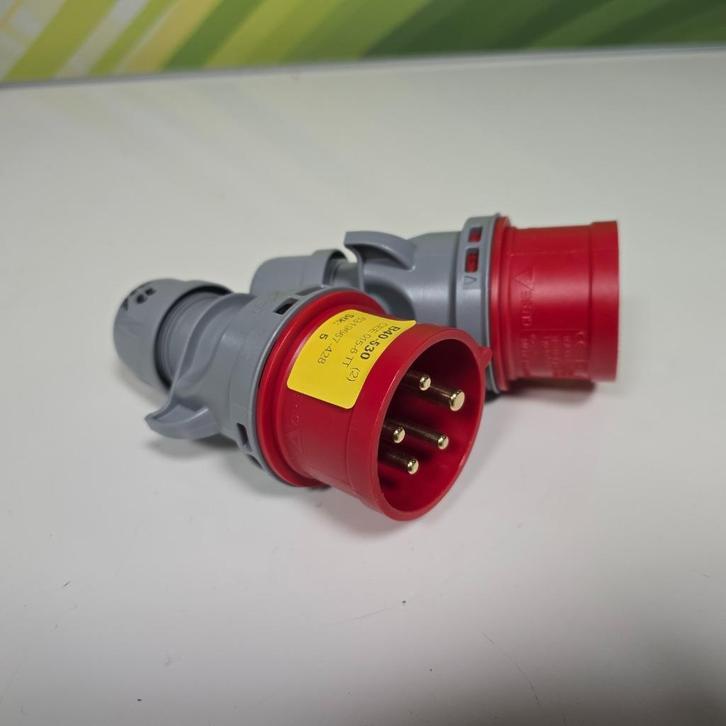 diverse wandcontactdozen CEE wandcontactdoos 230 400 volt, Doe-het-zelf en Verbouw, Elektra en Kabels, Nieuw, Overige typen, Ophalen of Verzenden