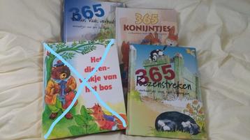 Boek voor elke dag een verhaaltje of dierenverhalen lezen.  beschikbaar voor biedingen