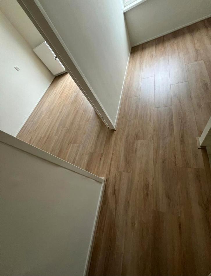 Laminaat vloer leggen, Doe-het-zelf en Verbouw, Vloerdelen en Plavuizen, Nieuw, Laminaat, Hout, 150 cm of meer, 10 tot 30 cm, 10 m² of meer