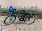 Stoere jongensfiets kleur blauw, met helm, Ophalen, Zo goed als nieuw, 24 inch, Handrem