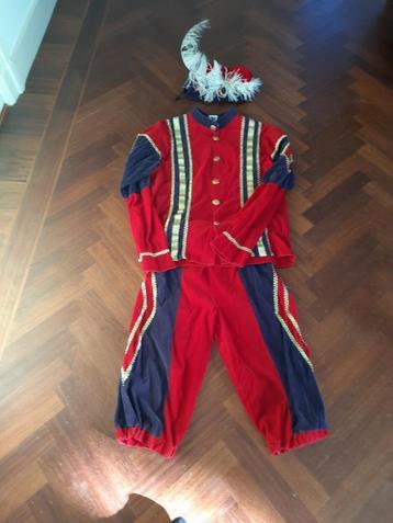 Mooi Pietenpak met toebehoren te koop beschikbaar voor biedingen