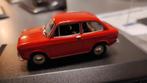 Fiat 850 rood 1:43 in vitrinedoosje, Ophalen of Verzenden, Zo goed als nieuw, Auto, Overige merken