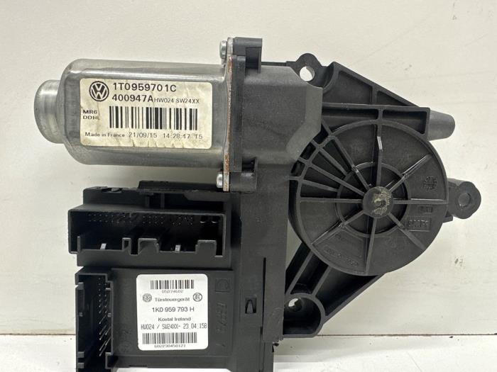 Raammotor Portier van een Volkswagen Caddy, Auto-onderdelen, Carrosserie en Plaatwerk, Volkswagen, Gebruikt, 3 maanden garantie
