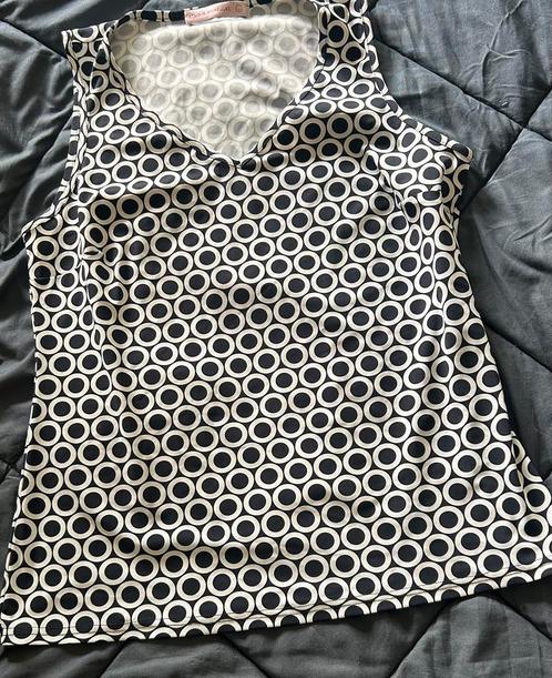 Gloednieuwe top. Studio Anneloes*. Maat XL., Kleding | Dames, Tops, Nieuw, Maat 42/44 (L), Overige kleuren, Zonder mouw, Ophalen of Verzenden