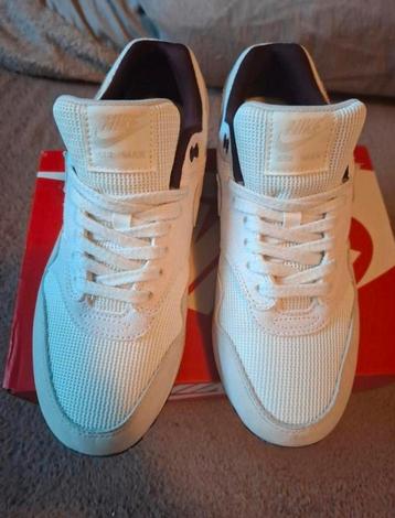 Nike Air Max 1 - Maat 40 - Zo goed als nieuw beschikbaar voor biedingen