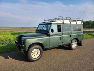 Land Rover 109 series 3