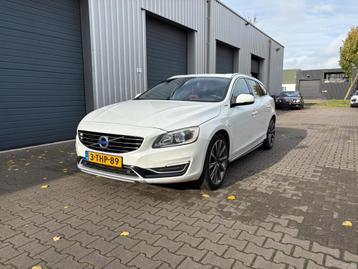 Volvo V60 2.4 D6 AWD Plug-In Hybrid Summum NWE. APK beschikbaar voor biedingen