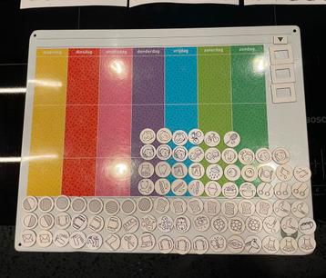 Gezinnig weekplanner met extra stickers beschikbaar voor biedingen