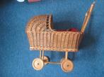 Ouderwetse Rieten Poppenwagen met pop+beddegoed, Ophalen, Gebruikt, Overige typen
