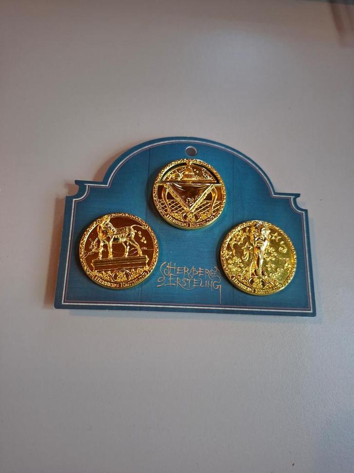 Efteling Ezeltje Strekje Munten Set, Verzamelen, Speldjes, Pins en Buttons, Zo goed als nieuw, Speldje of Pin, Figuurtje, Ophalen of Verzenden