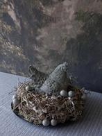 Paasstuk met kip op nest., Diversen, Pasen, Nieuw, Ophalen of Verzenden