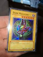 Dark Magician  SYE  Super Rare, Hobby en Vrije tijd, Verzamelkaartspellen | Yu-gi-Oh!, Ophalen of Verzenden, Zo goed als nieuw