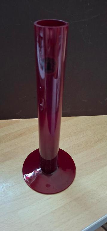 Rode Johanna Jelinek vaas  1990 beschikbaar voor biedingen