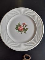 Wedgwood Etruria barlaston dinerbord moss rose, Antiek en Kunst, Antiek | Servies los, Ophalen of Verzenden