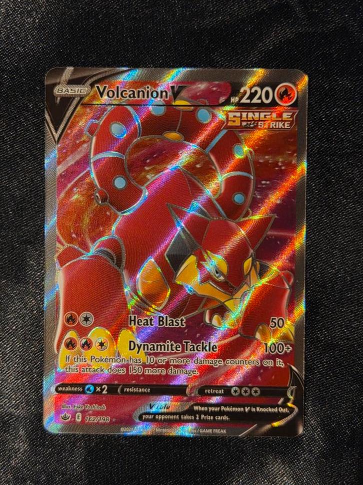 Volcanion v #162, Hobby en Vrije tijd, Verzamelkaartspellen | Pokémon, Zo goed als nieuw, Ophalen of Verzenden