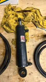 Hydraulische cilinder en div. slangen, Doe-het-zelf en Verbouw, Gereedschap | Machine-onderdelen en Toebehoren, Ophalen