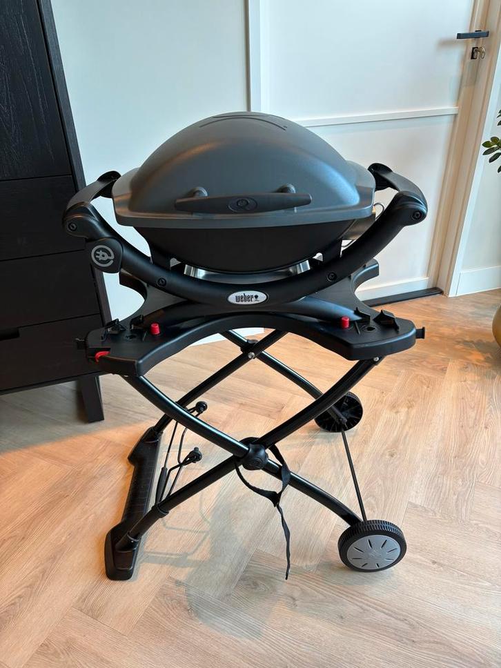 Weber Q1400 Elektrische BBQ incl. hoes/onderstel-Bijna nieuw, Tuin en Terras, Elektrische barbecues, Zo goed als nieuw, Ophalen of Verzenden