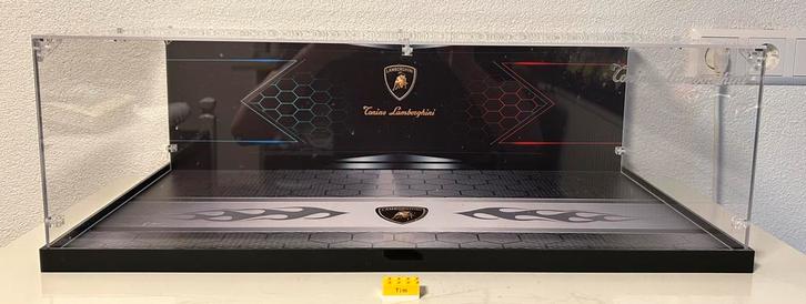 Display Case for LEGO 42115 Lamborghini, Kinderen en Baby's, Speelgoed | Duplo en Lego, Zo goed als nieuw, Lego, Complete set