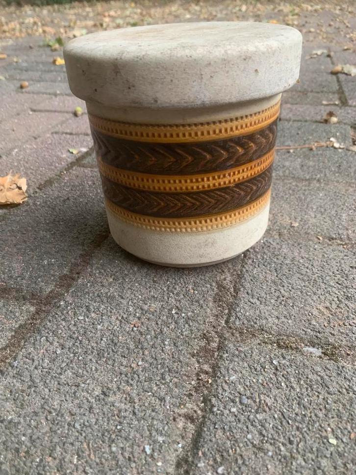 Stenen? Sigarenpot., Verzamelen, Rookartikelen, Aanstekers en Luciferdoosjes, Gebruikt, Overige typen, Ophalen