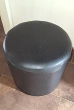 Zwarte poefen 2x (1 opvouwbaar), Huis en Inrichting, Banken | Voetenbanken en Poefen, Ophalen, Overige materialen, Minder dan 50 cm