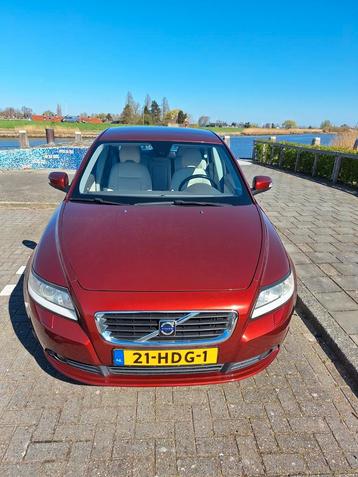 Volvo S40 1.8  125 pk Edition II, Leer, 2008 Rood beschikbaar voor biedingen