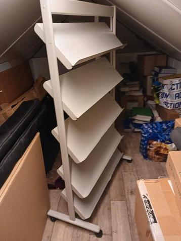 folderrek folder rek 175 hoog en 100 breed beschikbaar voor biedingen