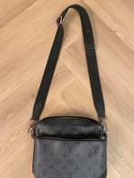Louis vuitton trio messenger, Ophalen of Verzenden, Zo goed als nieuw, Zwart