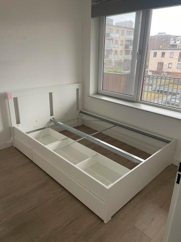 Bedframe with 2 drawers - afbeelding 1