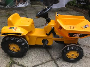 Gele Trapauto CAT Dumper beschikbaar voor biedingen