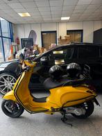 Vespa Sprint matt geel, Fietsen en Brommers, Scooters | Vespa, Ophalen, Maximaal 45 km/u, Vespa S, Zo goed als nieuw