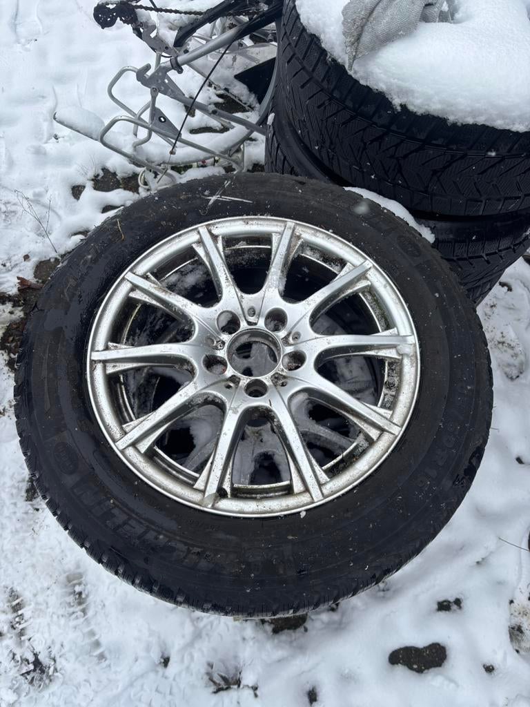 Mercedes A/B klasse winterset velgen+banden 205/60/R16, Ophalen, Gebruikt