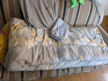zelesta zonder hoes dekbed 200 x 240 cm + 2 slopen beschikbaar voor biedingen