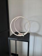 Beige ornament, Ophalen, Zo goed als nieuw