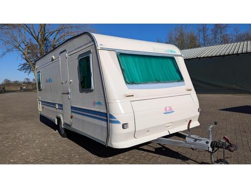 Mooie Adria 502 up luifel met twee zijkanten, Caravans en Kamperen, Caravans, Bedrijf, tot en met 4, 750 - 1000 kg, Rondzit, Adria