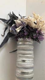 Vaas met kunstof bloemen, Huis en Inrichting, Ophalen, Zo goed als nieuw