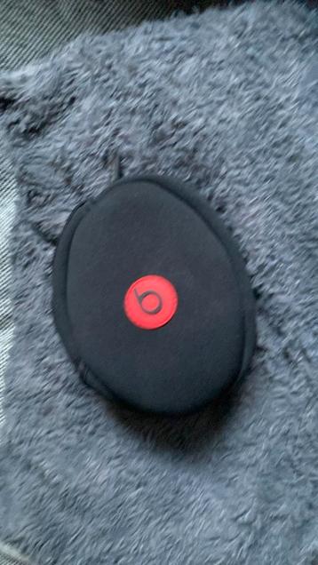 Koptelefoon case beats by dre beschikbaar voor biedingen