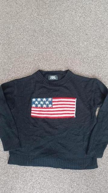 Zeer mooie dames meiden trui. beschikbaar voor biedingen