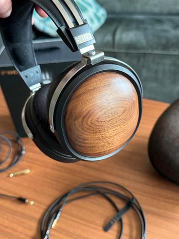 Fiio FT1 koptelefoon beschikbaar voor biedingen