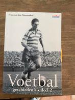 Voetbal Geschiedenis Deel 2 - Frans van den Nieuwenhof, Ophalen of Verzenden, Gelezen, Balsport