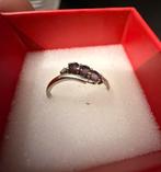 10 karaats witgouden ring met paarse stenen en briljantjes, Sieraden, Tassen en Uiterlijk, Ringen, 18 tot 19, Wit, Ophalen of Verzenden