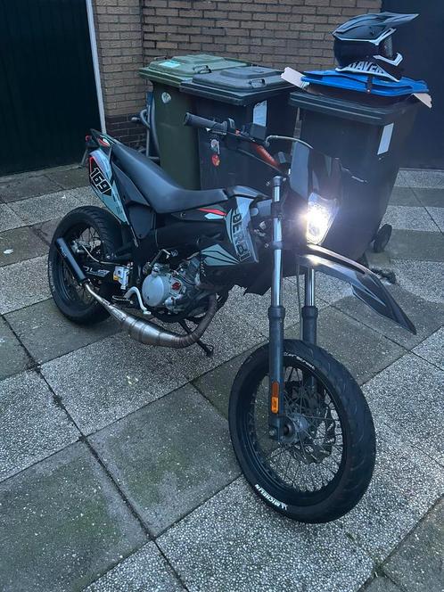 Derbi senda sm drd 2016, Fietsen en Brommers, Brommers | Derbi, Zo goed als nieuw, Ophalen of Verzenden