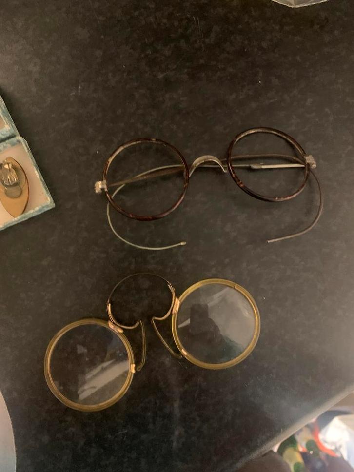 Antieke twee oude brillen wire glass brilletjes, Antiek en Kunst, Antiek | Kleding en Accessoires, Ophalen of Verzenden