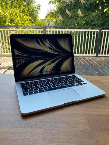 Apple Retina MacBook Pro 13-inch 2015 (i5-5257U, 8GB, 256GB) beschikbaar voor biedingen
