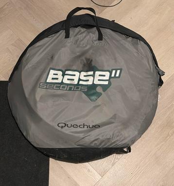 Quechua Base Seconds Std tent beschikbaar voor biedingen