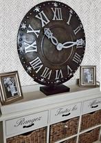 Rivièra maison limited edition oplagen n26
* CLOCK STATUE *, Huis en Inrichting, Woonaccessoires | Overige, Ophalen