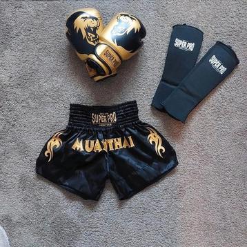 Boksset superpro zwart goud kind 7-8 jaar beschikbaar voor biedingen