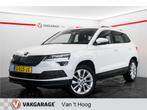 Skoda Karoq 1.5 TSI ACT Style Business Panoramadak Leder Kla, Auto's, Skoda, 4 cilinders, 150 pk, Wit, Bedrijf